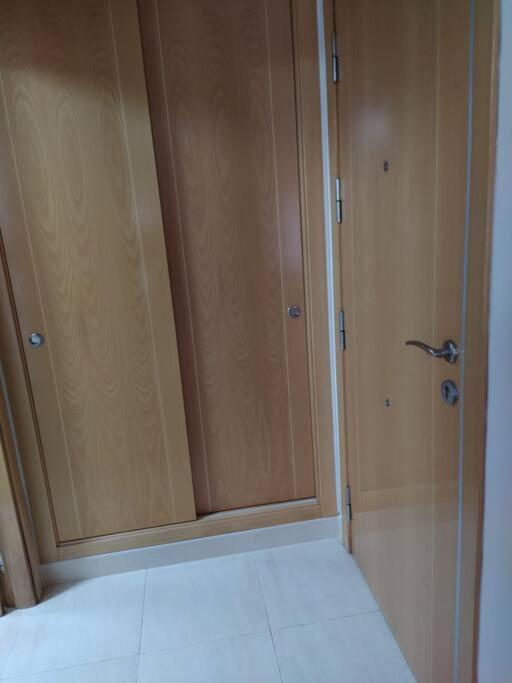 Bajo Puerta De Alcazaba Apartment Retamar  Luaran gambar