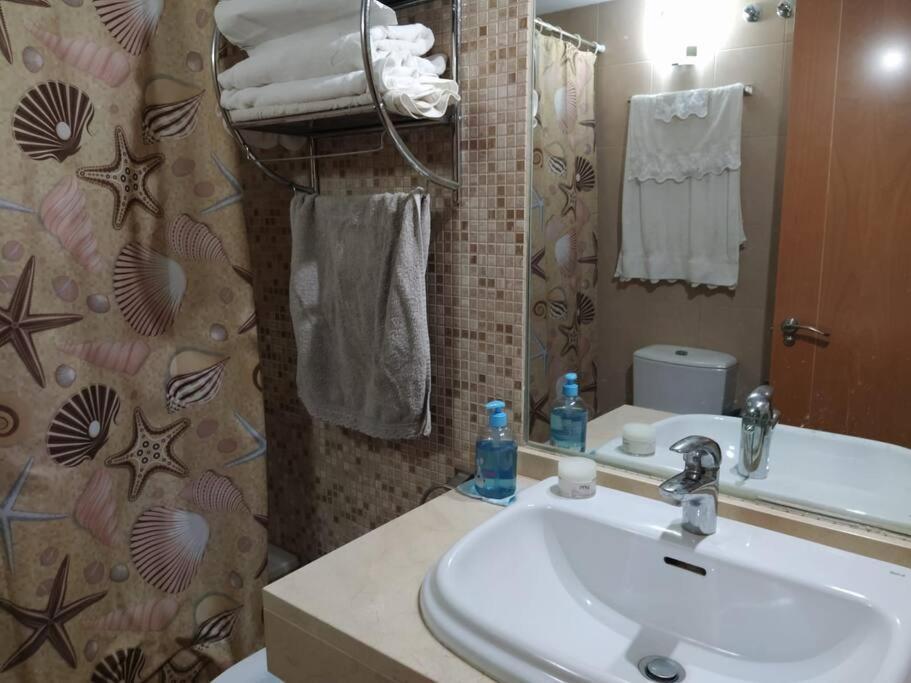 Bajo Puerta De Alcazaba Apartment Retamar  Luaran gambar