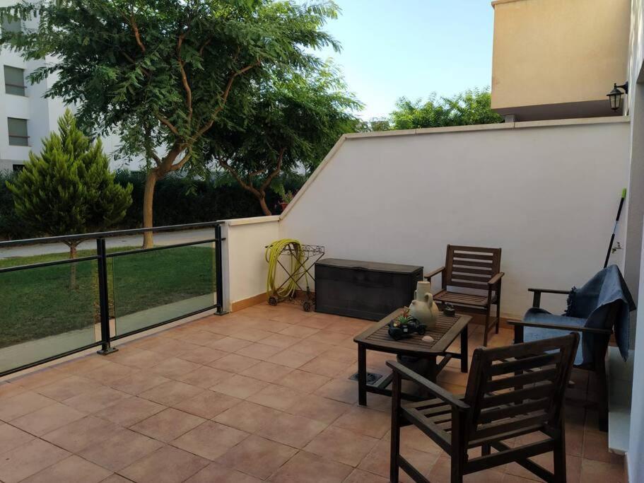 Bajo Puerta De Alcazaba Apartment Retamar  Luaran gambar